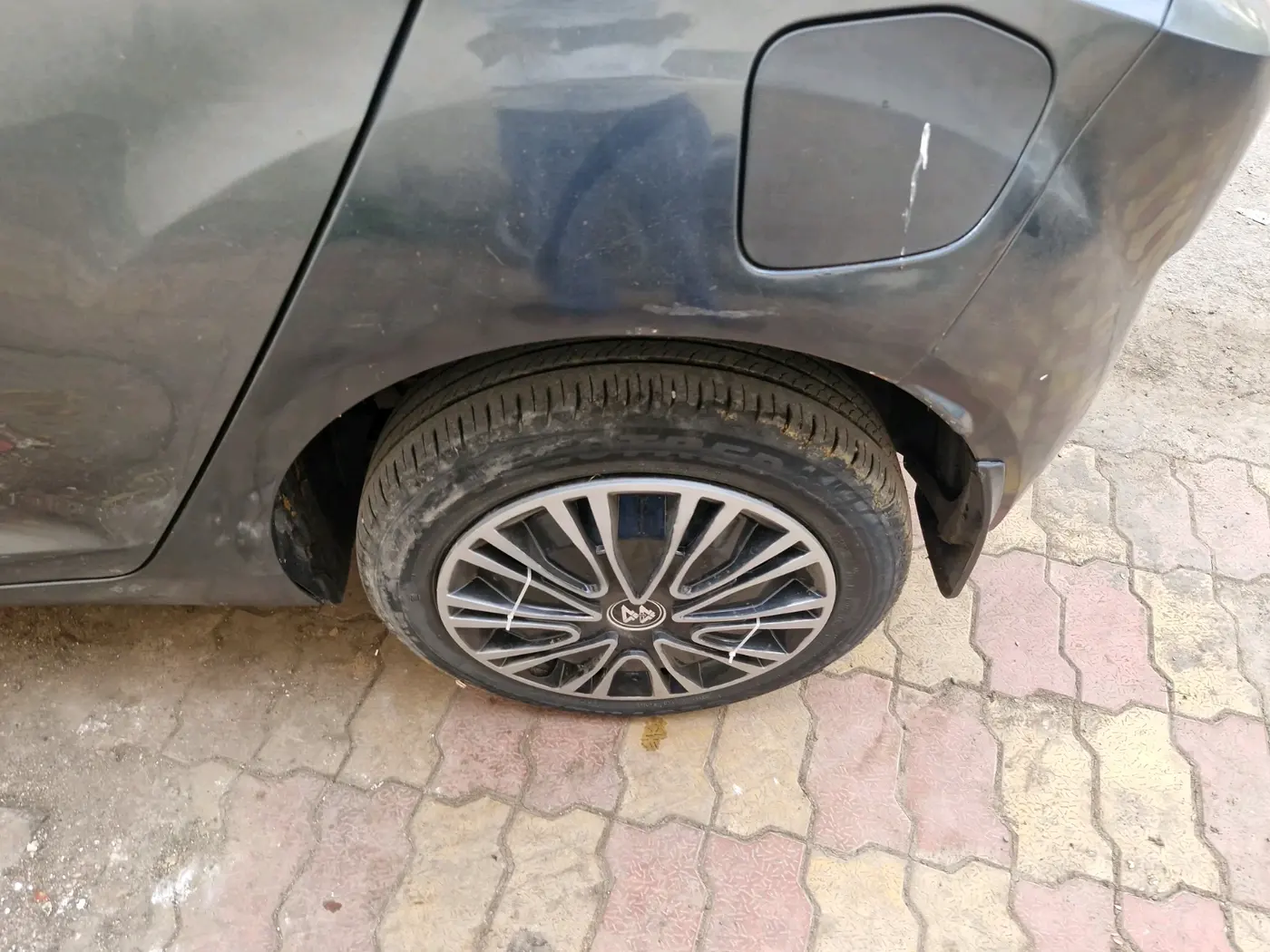 2024 Tata ALTROZ XM PLUS SUNROOF CNG, CNG, Manual, 33,011 km, tyre