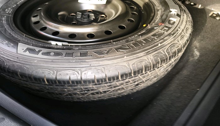 2018 Jeep Compass LIMITED PLUS PETROL AT, Petrol, Automatic, 1,08,700 km, tyre