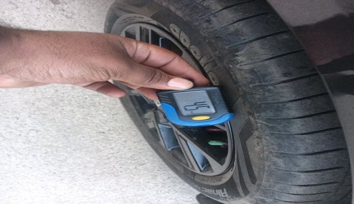 2023 Hyundai Verna SX (O) 1.5 TURBO PETROL MT, Petrol, Manual, 29,928 km, tyre