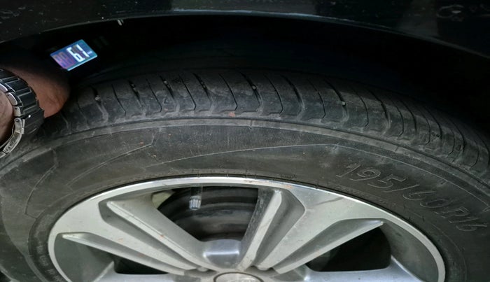 2017 Hyundai Verna 1.6 VTVT SX, Petrol, Manual, 88,093 km, tyre