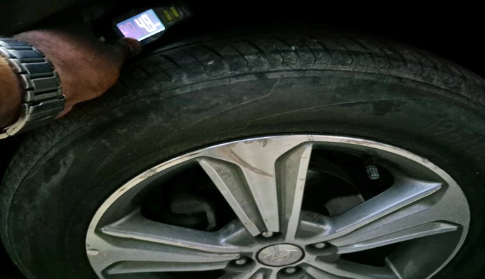 2017 Hyundai Verna 1.6 VTVT SX, Petrol, Manual, 88,093 km, tyre