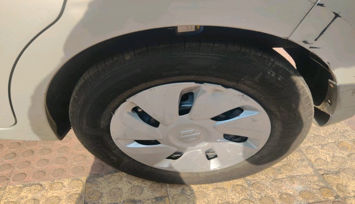 2015 Maruti Celerio VXI CNG, CNG, Manual, 39,054 km, tyre