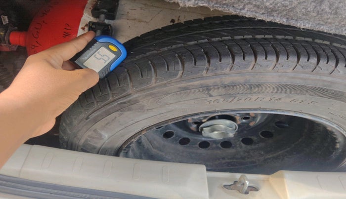 2015 Maruti Celerio VXI CNG, CNG, Manual, 39,054 km, tyre