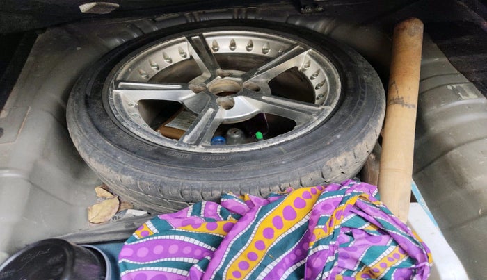 2008 Hyundai Verna XI, Petrol, Manual, 85,882 km, tyre