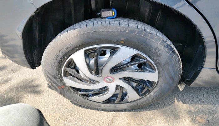 2025 Maruti Baleno SIGMA PETROL 1.2, Petrol, Manual, 4,067 km, tyre