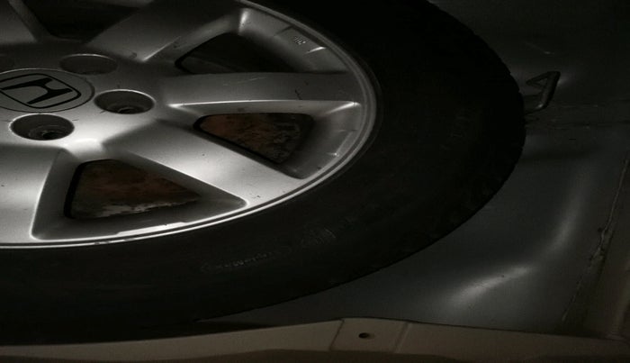 2008 Honda CRV 2.0L 2WD MT, Petrol, Manual, 1,79,478 km, tyre