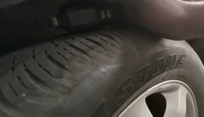 2008 Honda CRV 2.0L 2WD MT, Petrol, Manual, 1,79,478 km, tyre