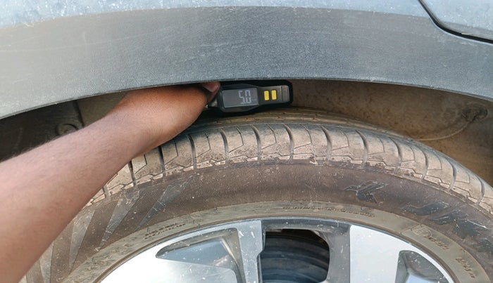 2020 KIA SONET GTX PLUS 1.5 AT, Diesel, Automatic, 1,83,731 km, tyre