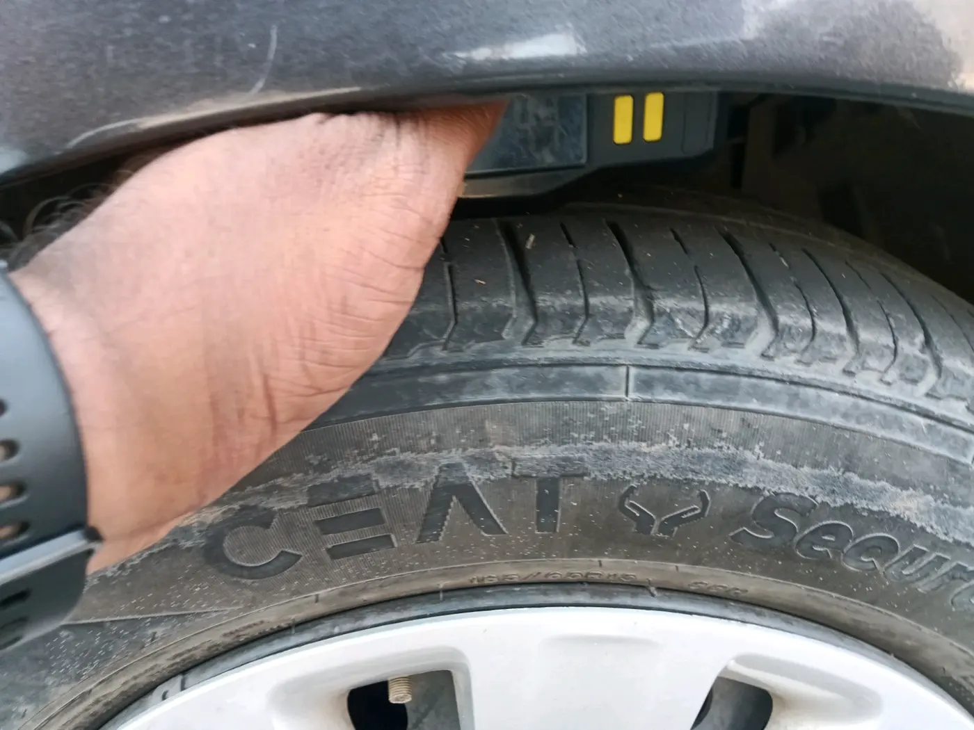 2016 Maruti Ertiga VXI, Petrol, Manual, 68,260 km, tyre