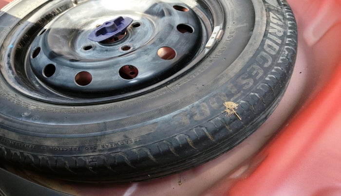 2019 Maruti Swift VXI, Petrol, Manual, 66,260 km, tyre