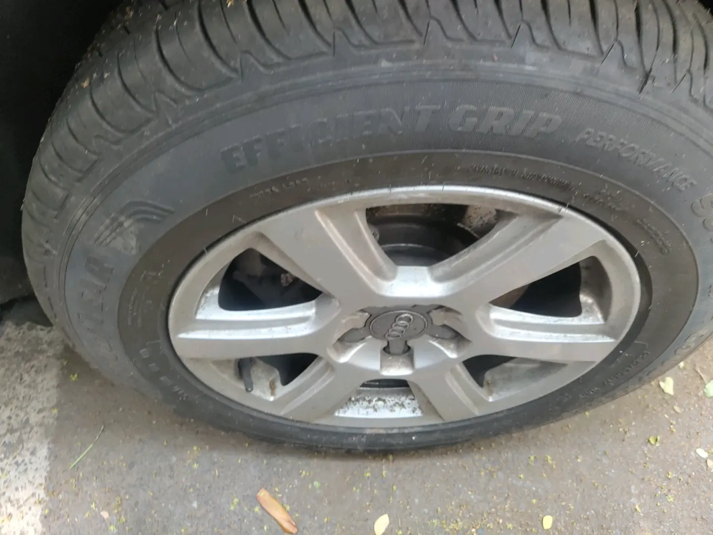 2011 Audi Q5 3.0 TDI QUATTRO, Diesel, Automatic, 98,287 km, tyre