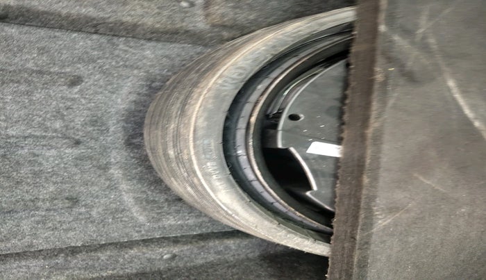 2011 Audi Q5 3.0 TDI QUATTRO, Diesel, Automatic, 98,287 km, tyre