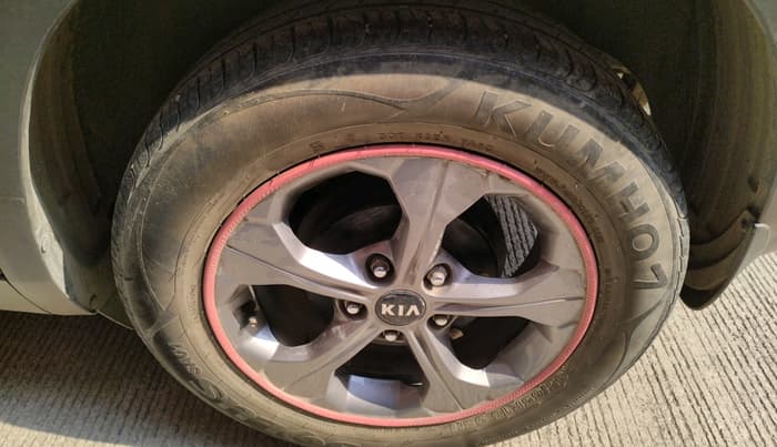 2019 KIA SELTOS HTK PLUS 1.5, Petrol, Manual, 57,203 km, tyre