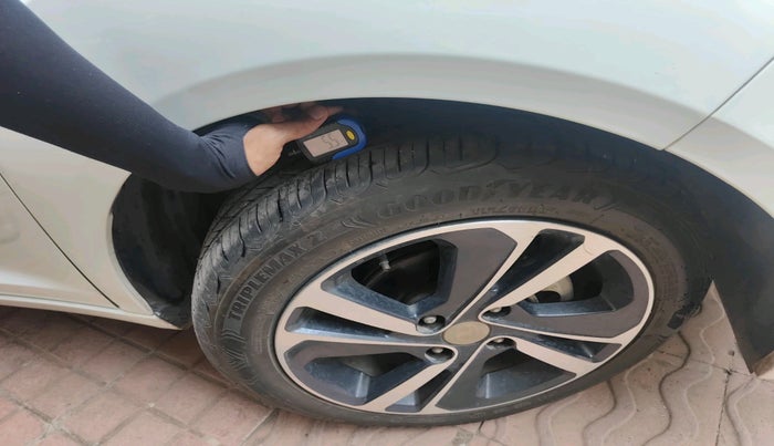 2022 Tata ALTROZ XZA PLUS, Petrol, Automatic, 18,403 km, tyre