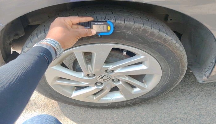 2017 Honda Jazz 1.2L I-VTEC V AT, Petrol, Automatic, 87,032 km, tyre