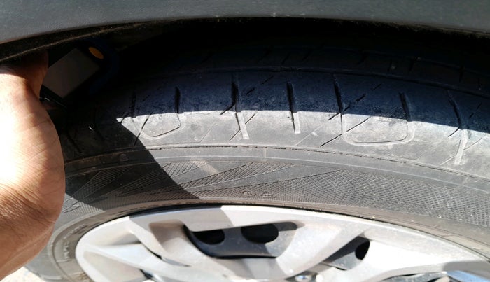 2023 KIA CARENS PRESTIGE 1.5 DIESEL 7 STR, Diesel, Manual, 1,04,536 km, tyre