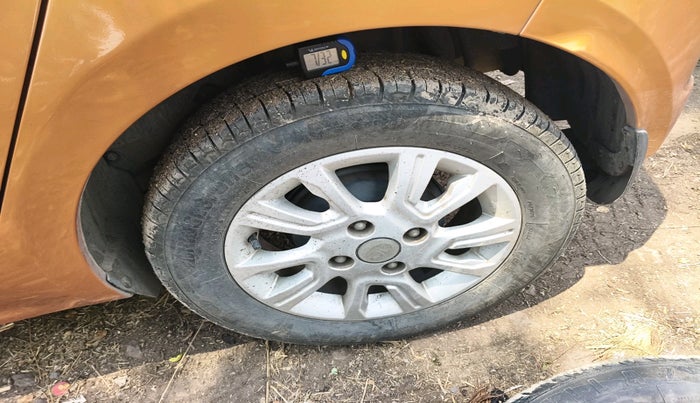 2017 Tata Tiago XZA PETROL, Petrol, Automatic, 52,794 km, tyre