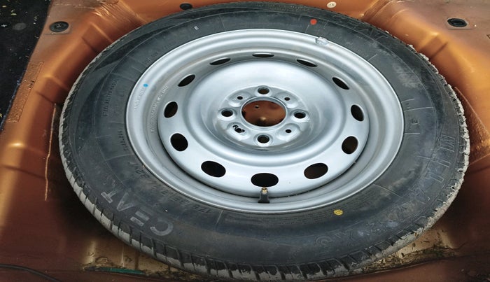 2017 Tata Tiago XZA PETROL, Petrol, Automatic, 52,794 km, tyre