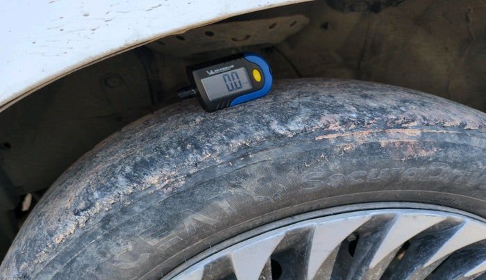 2015 Honda City 1.5L I-DTEC S, Diesel, Manual, 2,11,008 km, tyre