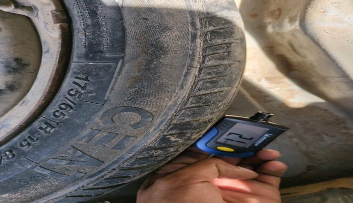 2015 Honda City 1.5L I-DTEC S, Diesel, Manual, 2,11,008 km, tyre