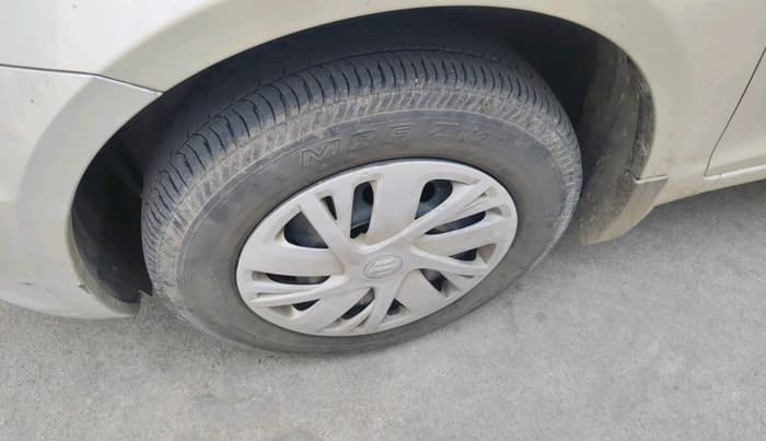 2017 Maruti Swift VXI O, Petrol, Manual, 55,492 km, tyre