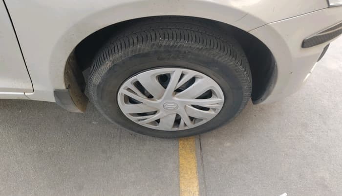2017 Maruti Swift VXI O, Petrol, Manual, 55,492 km, tyre