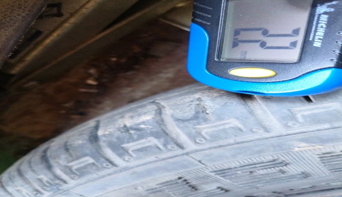 2013 Maruti Alto 800 LXI, Petrol, Manual, 82,906 km, tyre