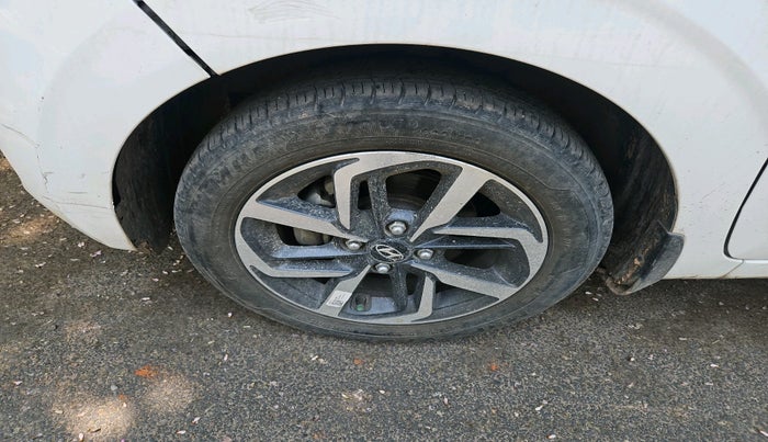 2022 Hyundai GRAND I10 NIOS ASTA AMT 1.2 KAPPA VTVT, Petrol, Automatic, 20,140 km, tyre