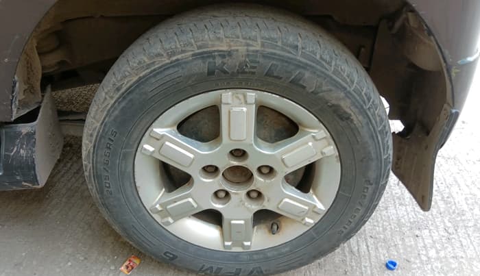 2013 Mahindra Quanto C8, Diesel, Manual, 73,802 km, tyre