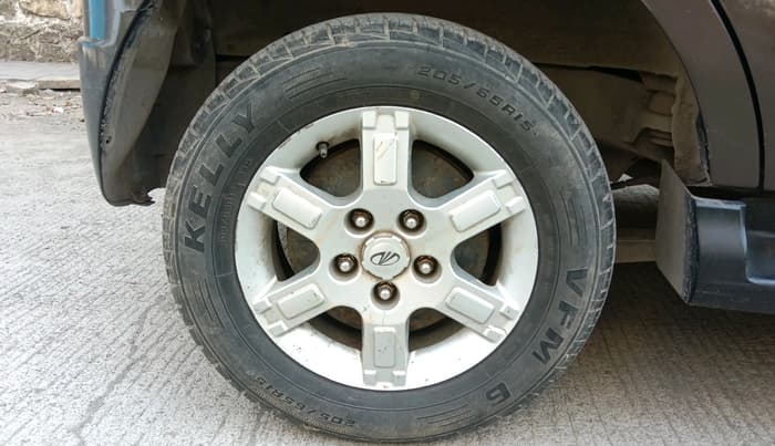2013 Mahindra Quanto C8, Diesel, Manual, 73,802 km, tyre