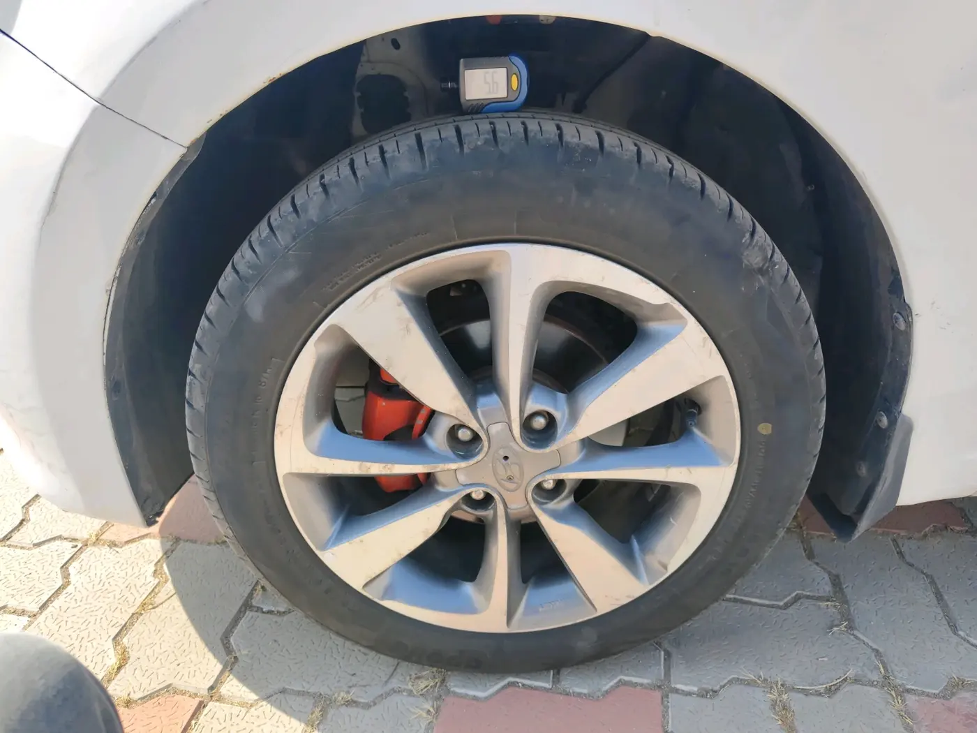 2017 Hyundai Elite i20 ASTA 1.2 (O), CNG, Manual, 1,50,151 km, tyre