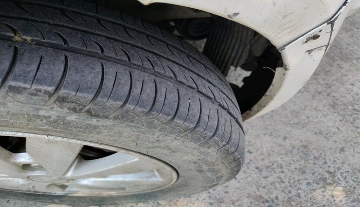 2013 Hyundai i20 SPORTZ 1.4 CRDI, Diesel, Manual, 1,74,170 km, tyre