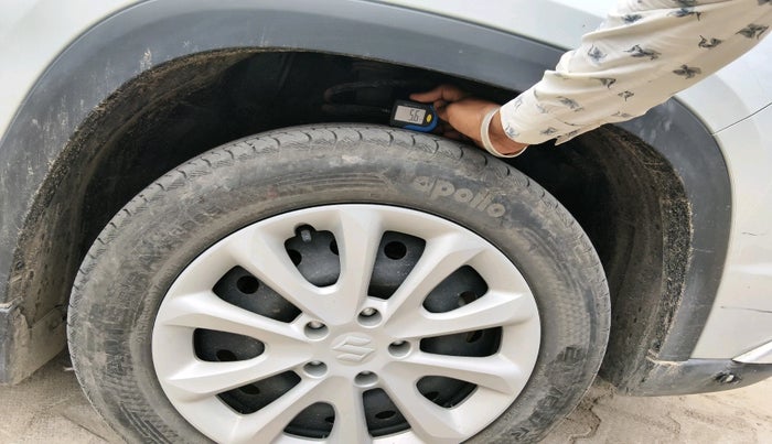 2024 Maruti Grand Vitara DELTA SMART HYBRID, Petrol, Manual, 14,000 km, tyre