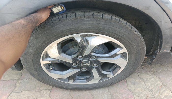 2016 Honda BR-V 1.5L I-VTEC V, Petrol, Manual, 1,63,514 km, tyre