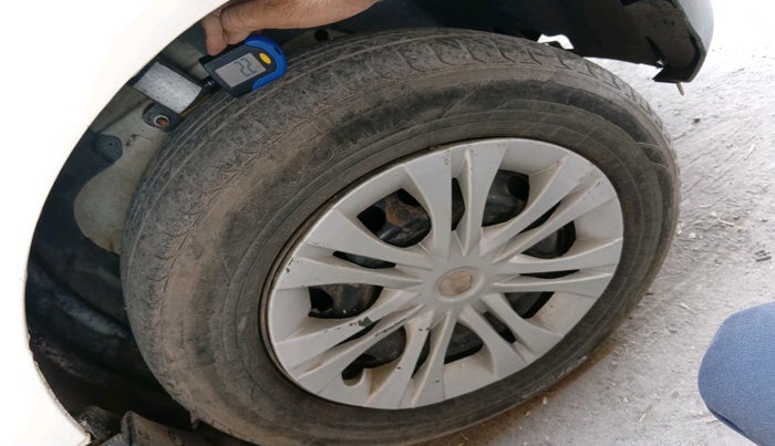 2015 Ford Ecosport AMBIENTE 1.5L DIESEL, Diesel, Manual, 90,867 km, tyre