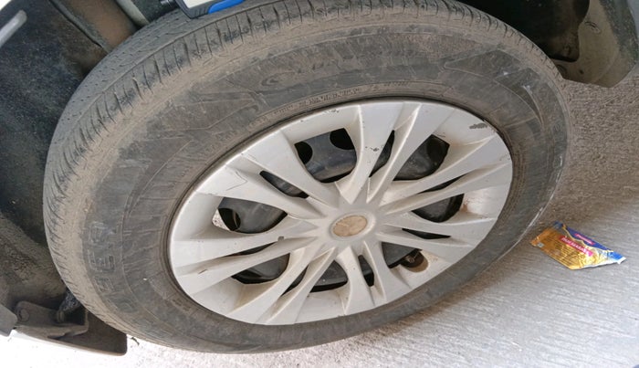 2015 Ford Ecosport AMBIENTE 1.5L DIESEL, Diesel, Manual, 90,867 km, tyre