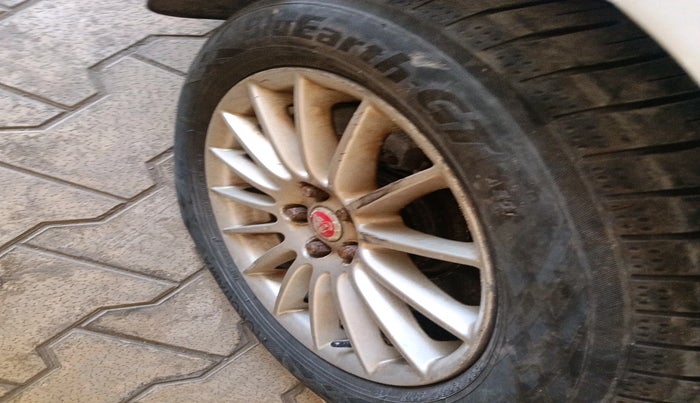 2014 Jaguar XF 2.2 DIESEL LUXURY, Diesel, Automatic, 88,901 km, tyre