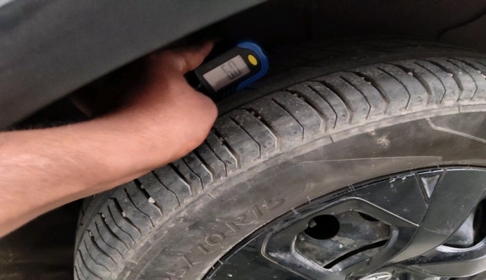 2022 Tata PUNCH ADVENTURE AMT, Petrol, Automatic, 38,076 km, tyre