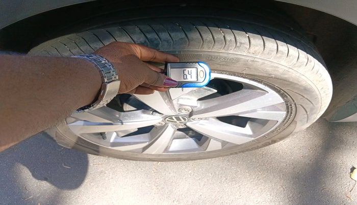 2023 Volkswagen TAIGUN TOPLINE 1.0 TSI AT, Petrol, Automatic, 9,993 km, tyre