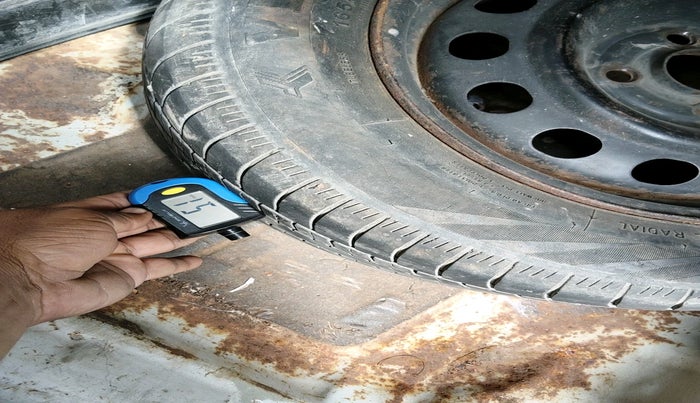 2012 Honda City 1.5L I-VTEC V MT, CNG, Manual, 1,87,046 km, tyre