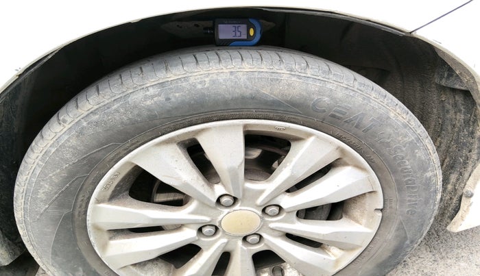 2012 Honda City 1.5L I-VTEC V MT, CNG, Manual, 1,87,046 km, tyre