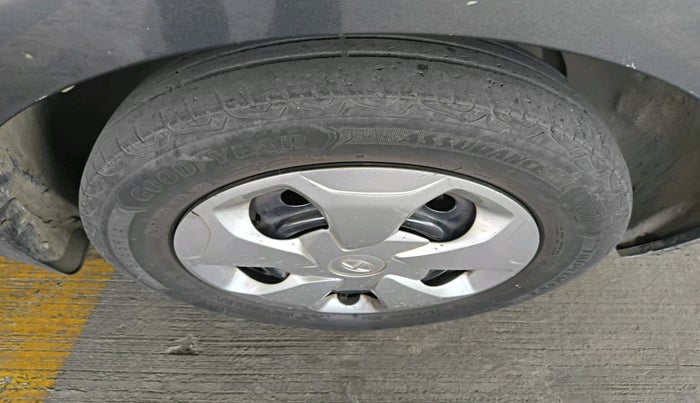 2022 Tata Tiago XT CNG, CNG, Manual, 78,510 km, tyre