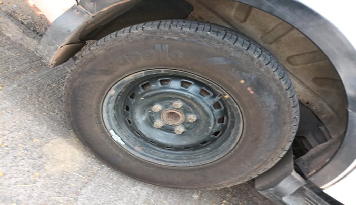 2012 Mahindra Xylo E4, Diesel, Manual, 2,45,934 km, tyre