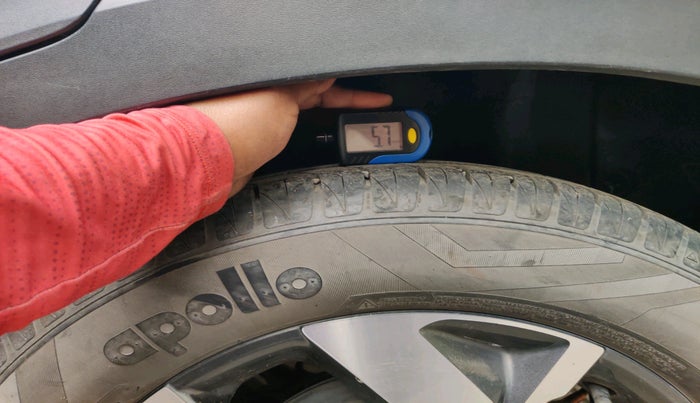 2021 KIA SONET HTX 1.0 IMT, Petrol, Manual, 26,403 km, tyre