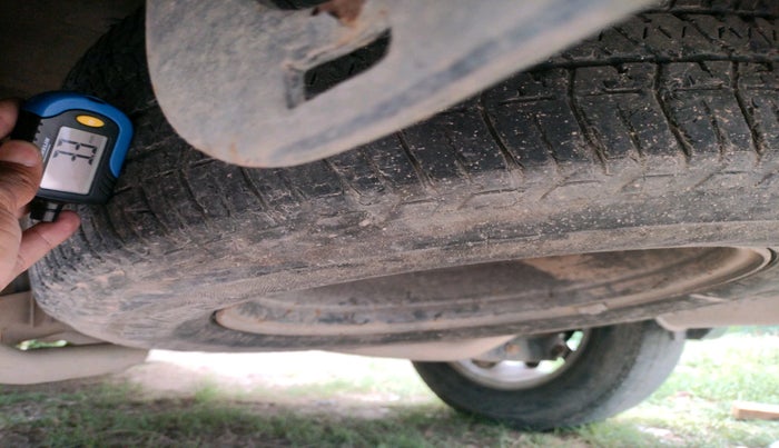 2016 Mahindra XUV500 W10 AT 1.99, Diesel, Automatic, 1,02,561 km, tyre