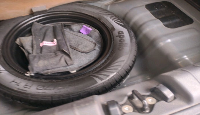 2023 Hyundai GRAND I10 NIOS SPORTZ 1.2 KAPPA VTVT, Petrol, Manual, 23,449 km, tyre