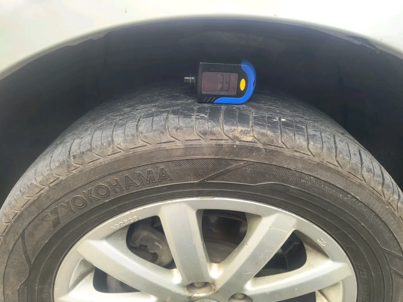 2011 Maruti SX4 ZXI, Petrol, Manual, 96,755 km, tyre