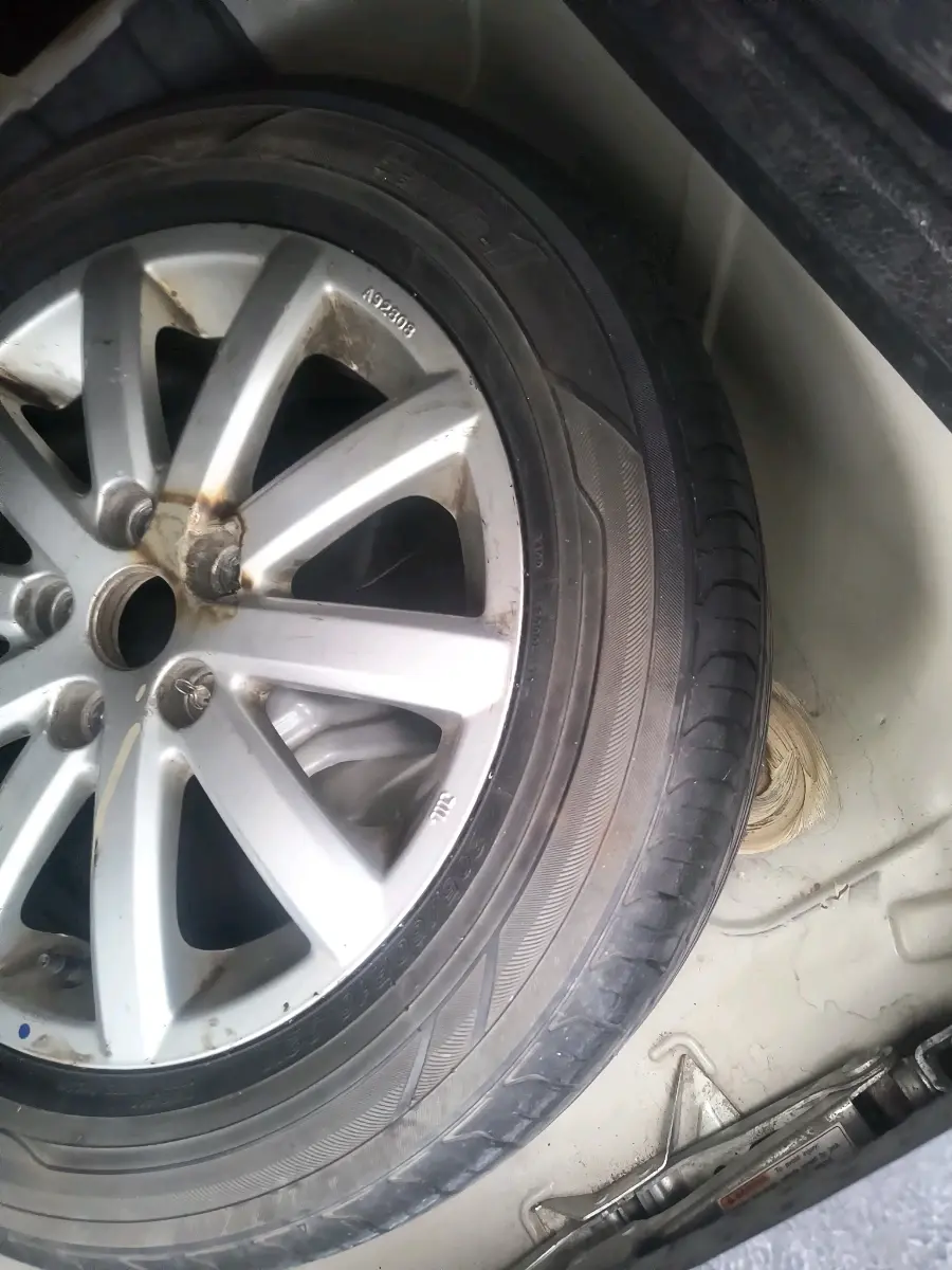 2011 Maruti SX4 ZXI, Petrol, Manual, 96,755 km, tyre