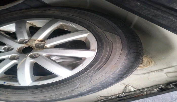 2011 Maruti SX4 ZXI, Petrol, Manual, 96,755 km, tyre