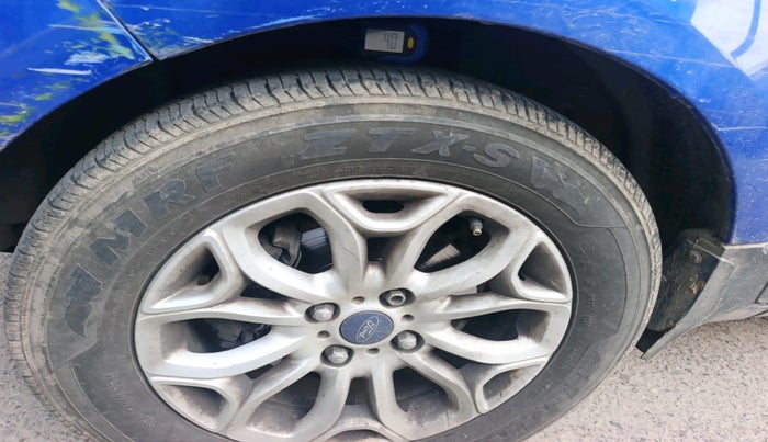 2016 Ford Ecosport TITANIUM 1.5L DIESEL, Diesel, Manual, 1,32,891 km, tyre